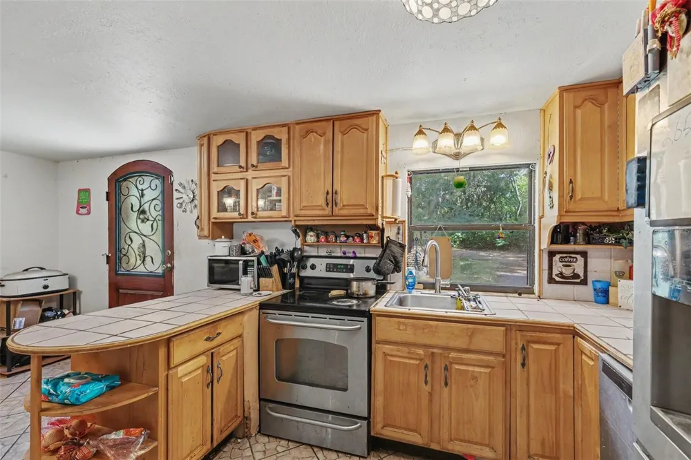 13395 SE 106TH AVENUE Ocklawaha, FL 32179