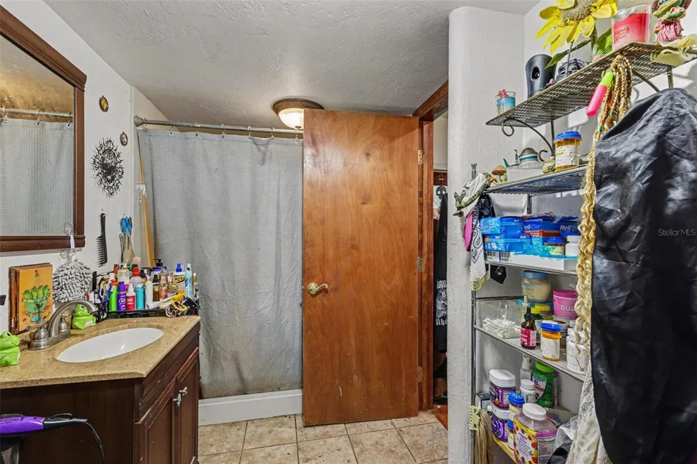 13395 SE 106TH AVENUE Ocklawaha, FL 32179