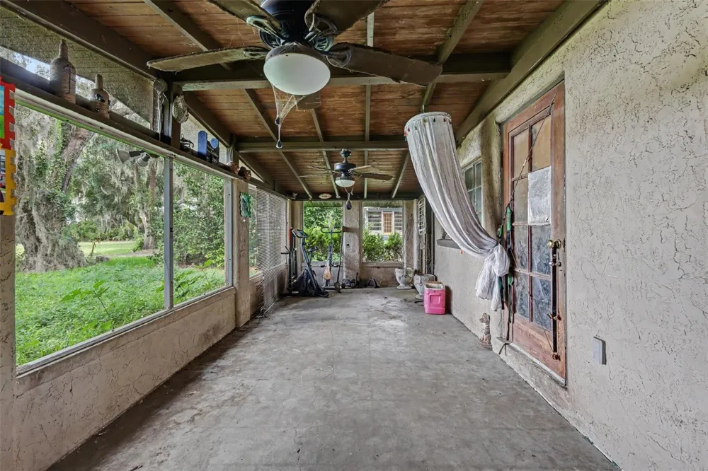 13395 SE 106TH AVENUE Ocklawaha, FL 32179