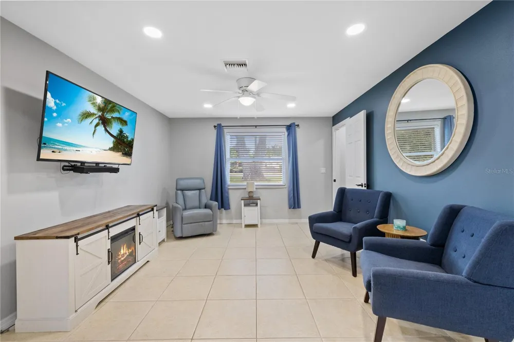 1410 RIVERSIDE DRIVE Tarpon Springs, FL 34689