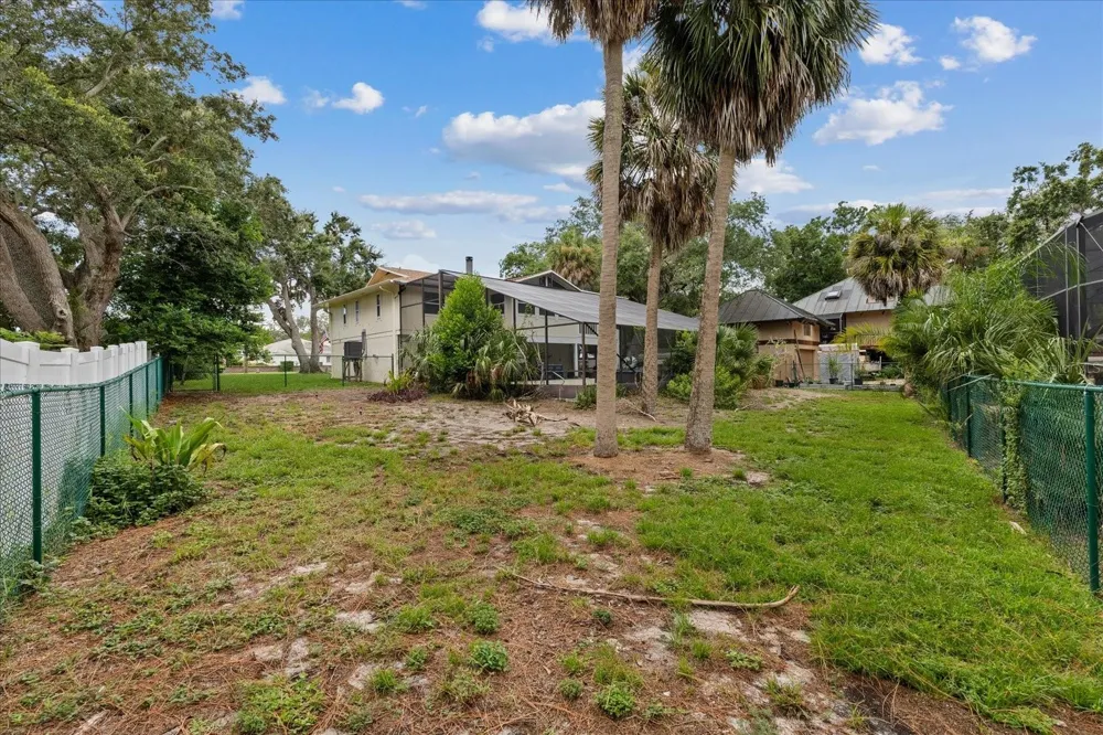 1410 RIVERSIDE DRIVE Tarpon Springs, FL 34689
