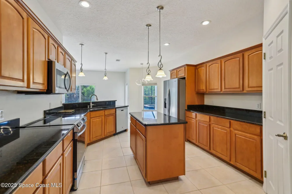 929 Hialeah Street Rockledge, FL 32955