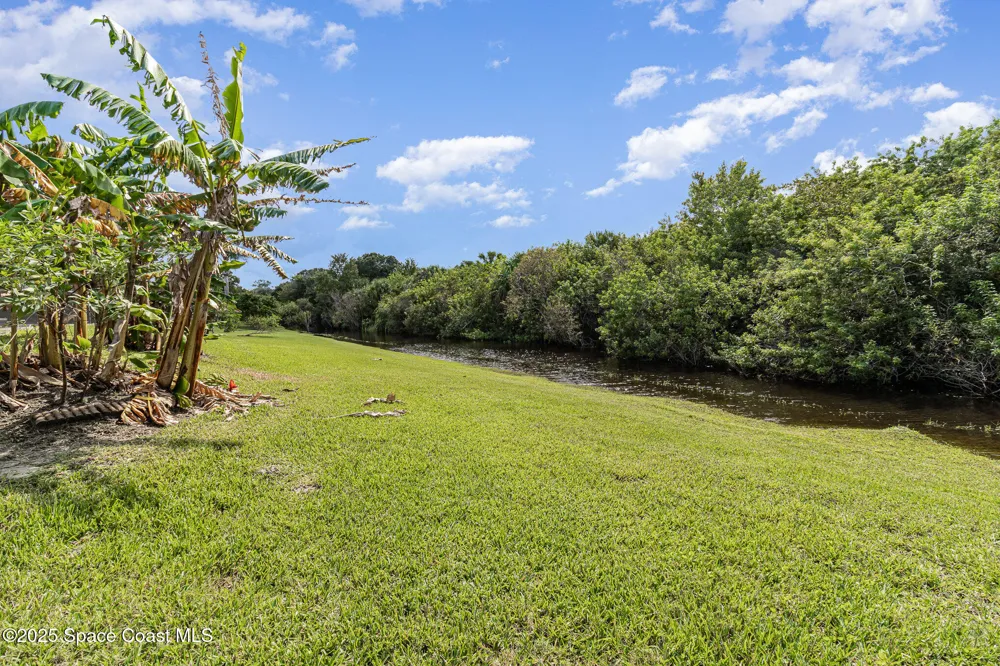929 Hialeah Street Rockledge, FL 32955