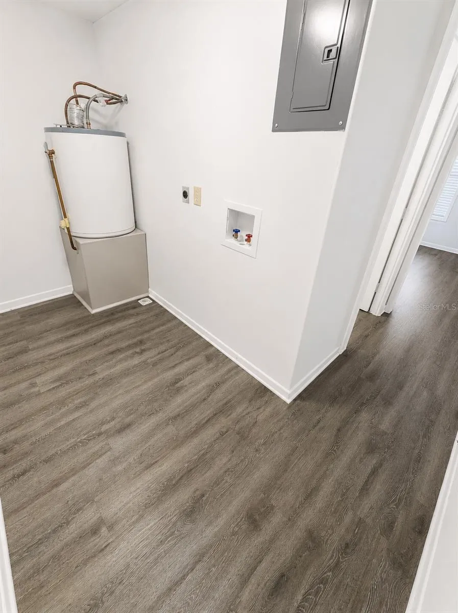 420-420 MILLS STREET #32 Leesburg, FL 34748