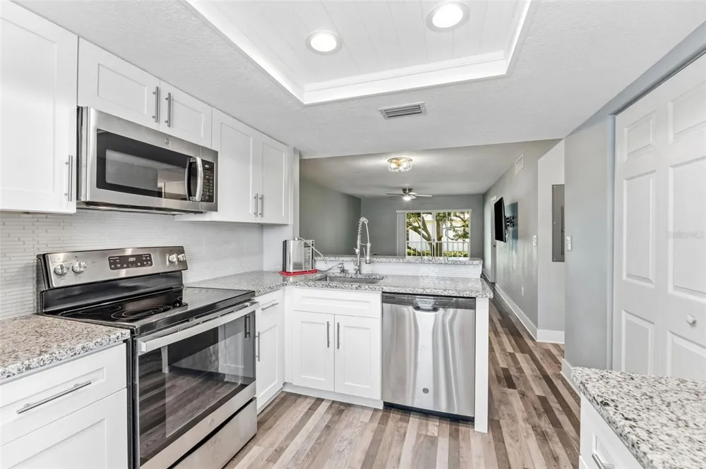 126 CYPRESS COURT #26 Oldsmar, FL 34677