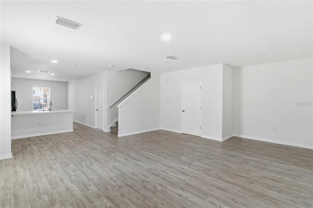 9973 HOUND CHASE DRIVE Gibsonton, FL 33534