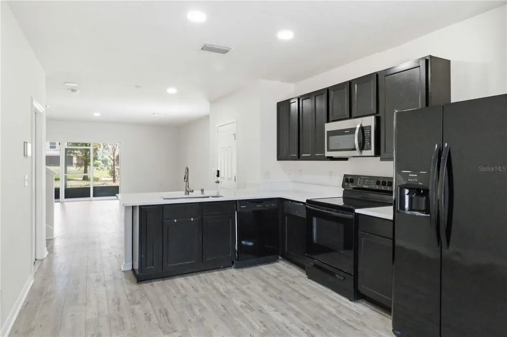 9973 HOUND CHASE DRIVE Gibsonton, FL 33534