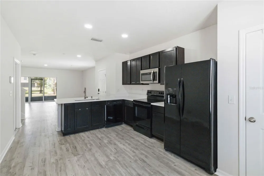 9973 HOUND CHASE DRIVE Gibsonton, FL 33534
