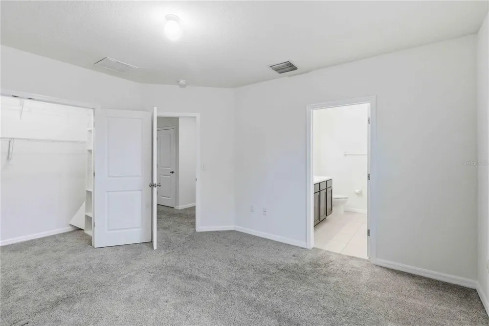 9973 HOUND CHASE DRIVE Gibsonton, FL 33534