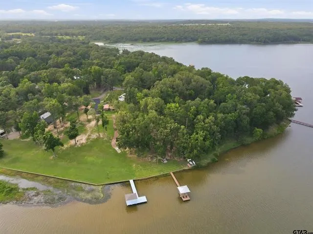 20 Red Oak Scroggins, TX 75480