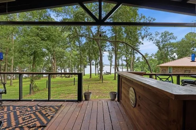 20 Red Oak Scroggins, TX 75480