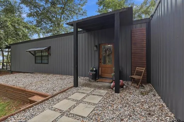 20 Red Oak Scroggins, TX 75480