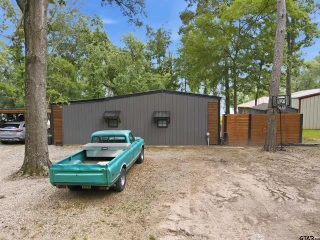 20 Red Oak Scroggins, TX 75480