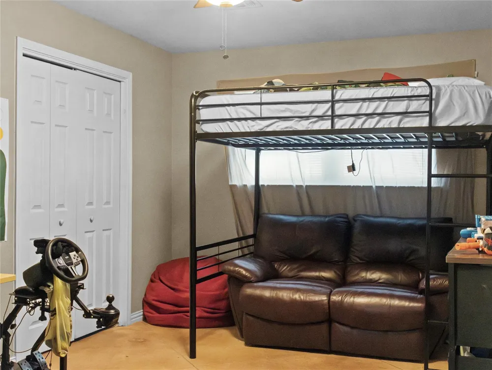 214 Yaupon Drive Baytown, TX 77520