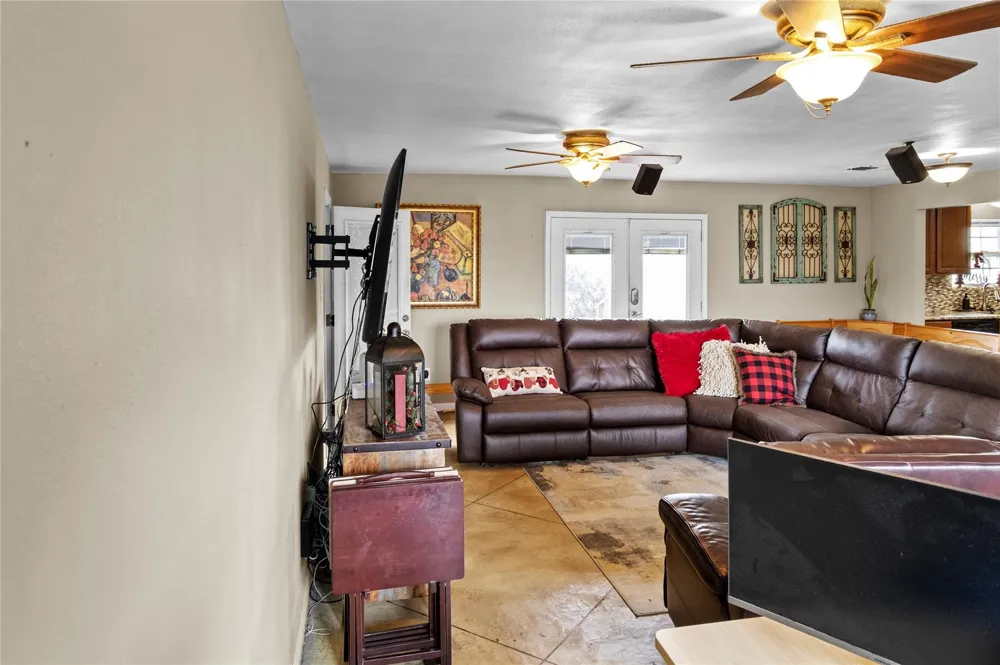 214 Yaupon Drive Baytown, TX 77520