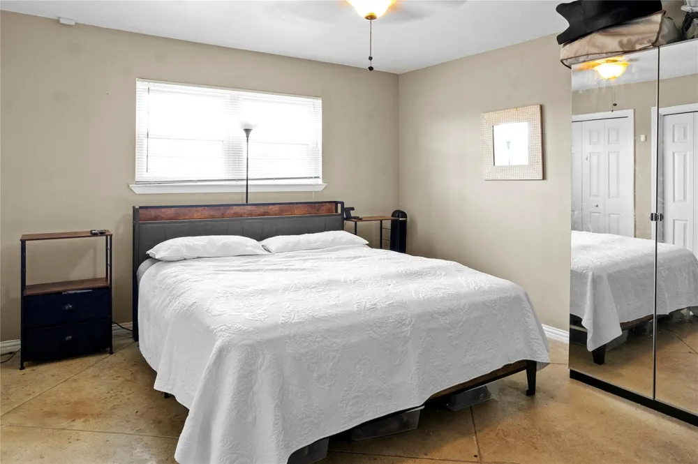 214 Yaupon Drive Baytown, TX 77520
