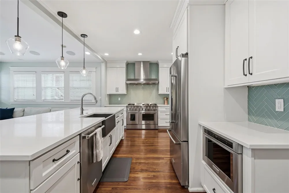 1706 W JETTON AVENUE Tampa, FL 33606