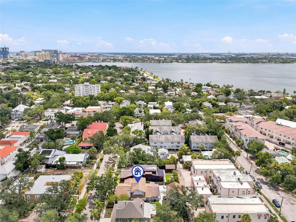1706 W JETTON AVENUE Tampa, FL 33606