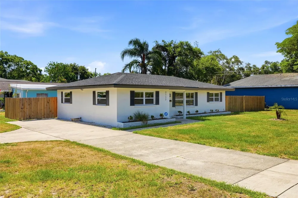2117 HERCULES AVENUE Clearwater, FL 33763