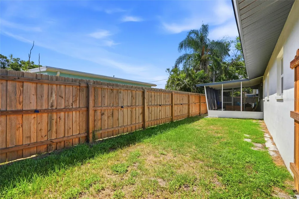 2117 HERCULES AVENUE Clearwater, FL 33763