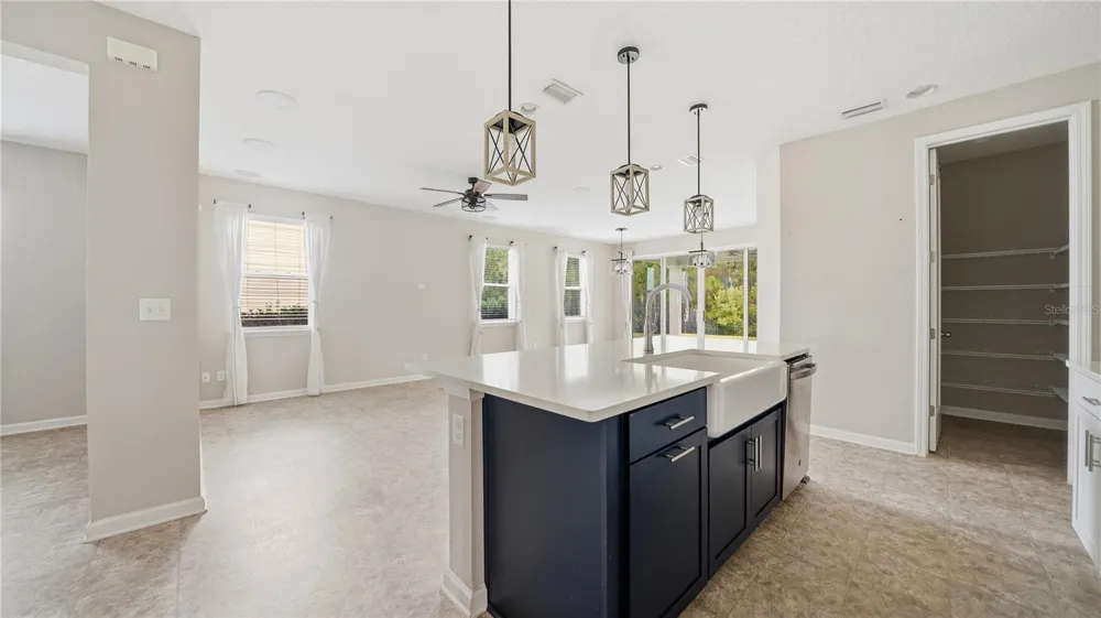 1937 AMBERLY DRIVE Middleburg, FL 32068