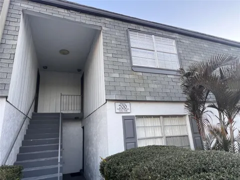 1000 S SEMORAN BOULEVARD #715