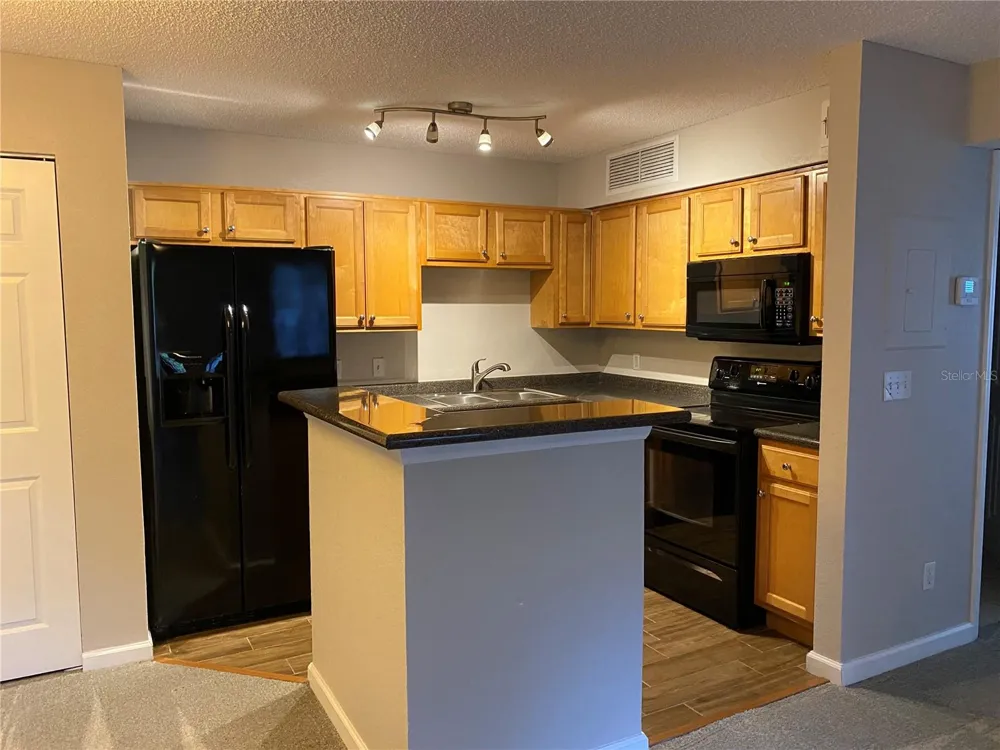 400 LAKE PLACID COURT #104 Altamonte Springs, FL 32701