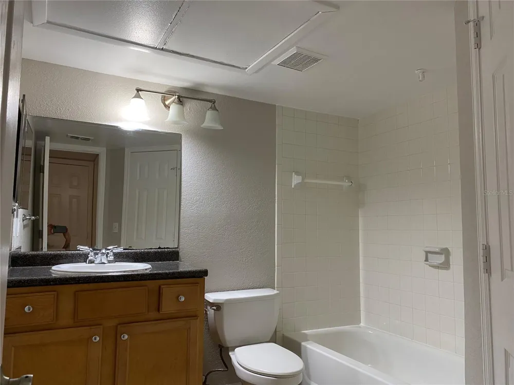 400 LAKE PLACID COURT #104 Altamonte Springs, FL 32701