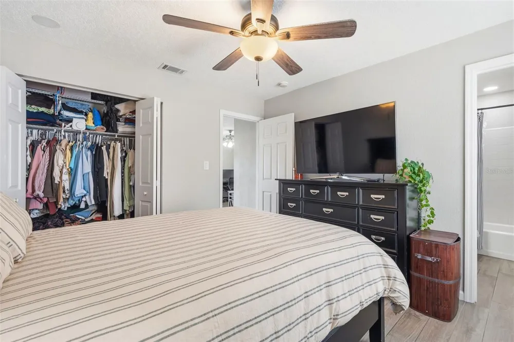 4725 COQUINA KEY DRIVE SE #D St Petersburg, FL 33705