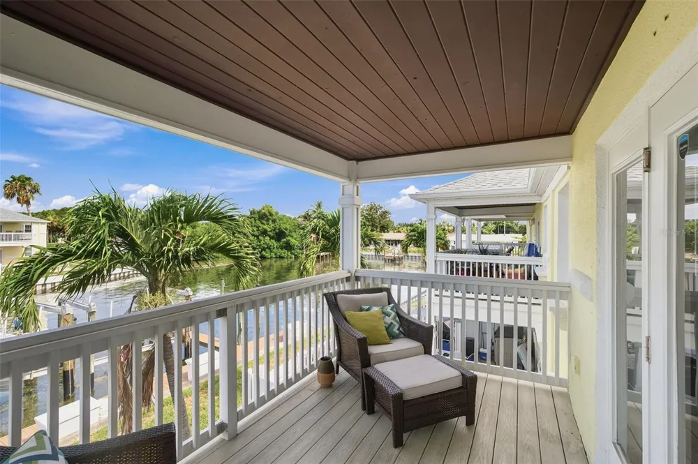 4725 COQUINA KEY DRIVE SE #D St Petersburg, FL 33705