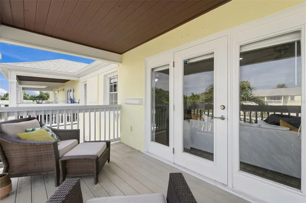 4725 COQUINA KEY DRIVE SE #D St Petersburg, FL 33705