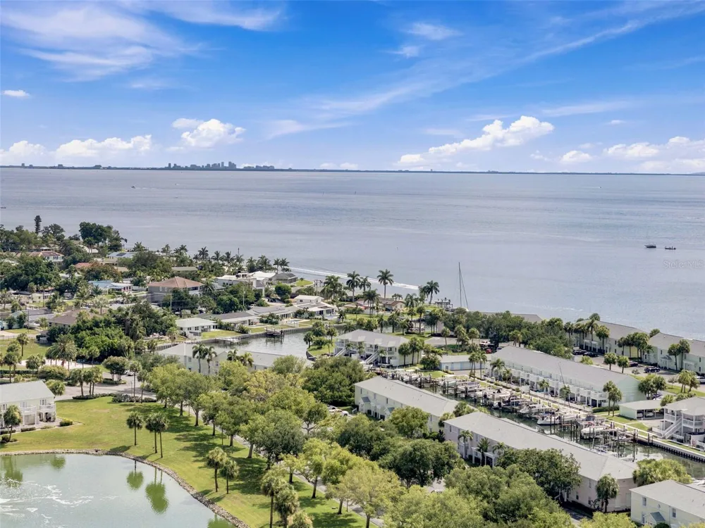 4725 COQUINA KEY DRIVE SE #D St Petersburg, FL 33705