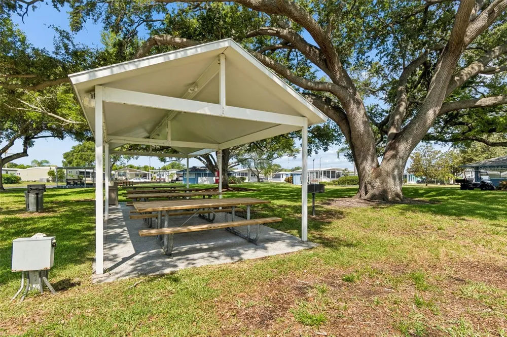 9790 66TH STREET #365 Pinellas Park, FL 33782