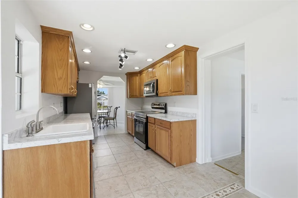 700 DOLPHIN PARKWAY Punta Gorda, FL 33950