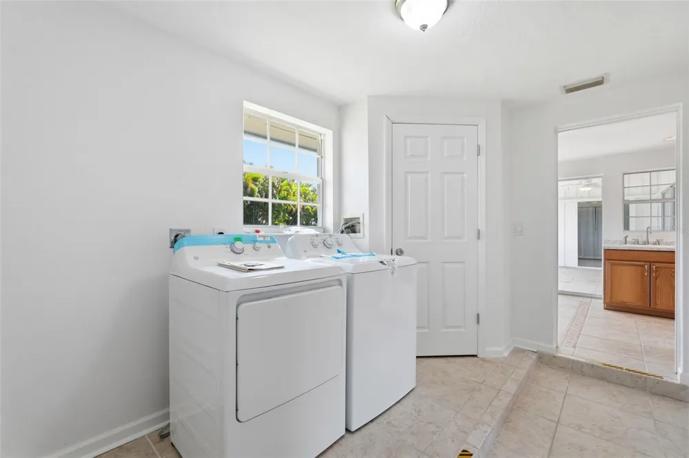 700 DOLPHIN PARKWAY Punta Gorda, FL 33950