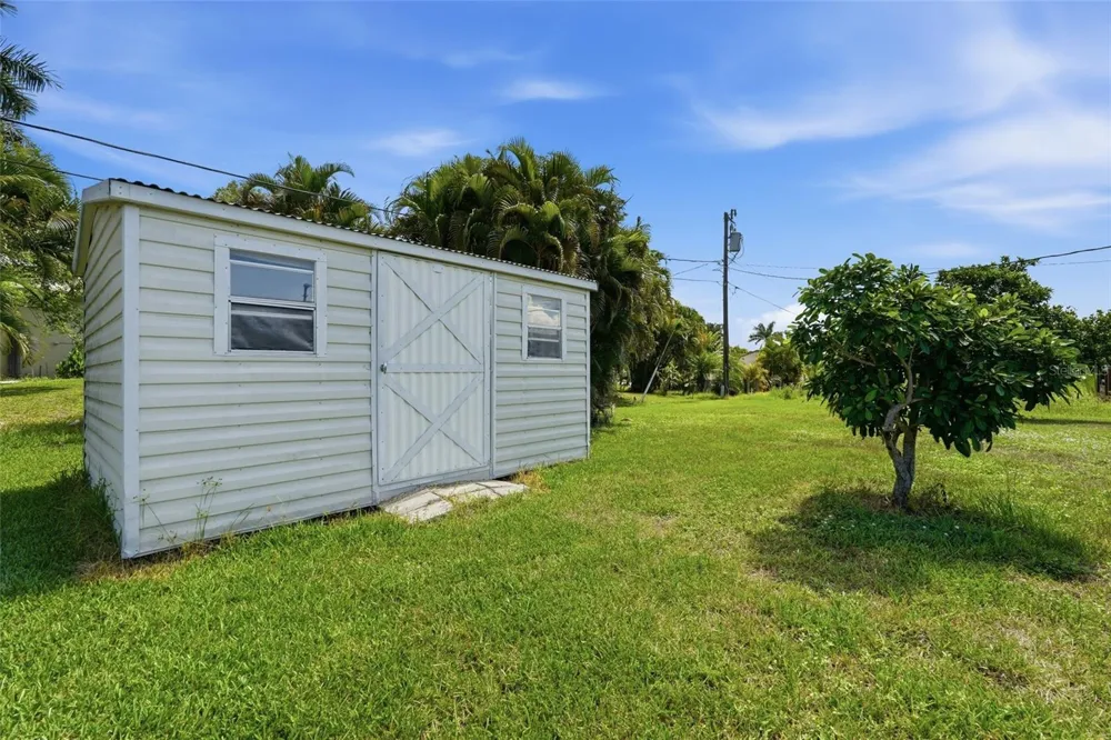 700 DOLPHIN PARKWAY Punta Gorda, FL 33950