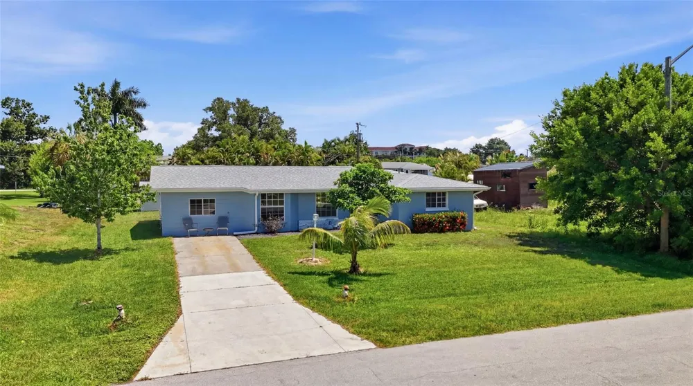 700 DOLPHIN PARKWAY Punta Gorda, FL 33950