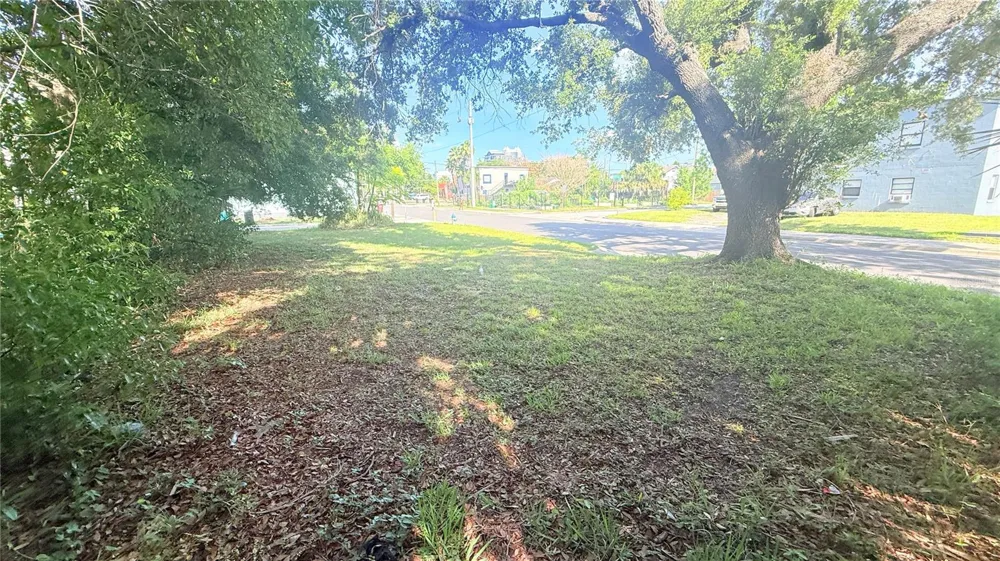 202 MCQUIGG AVENUE Orlando, FL 32805