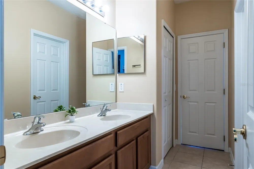 4642 RIVER GEM AVENUE Windermere, FL 34786