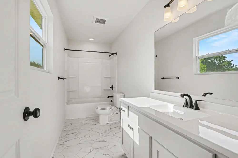 352 Sherman Street Allegan, MI 49010