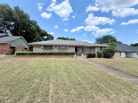3811 Laurel Canyon Drive