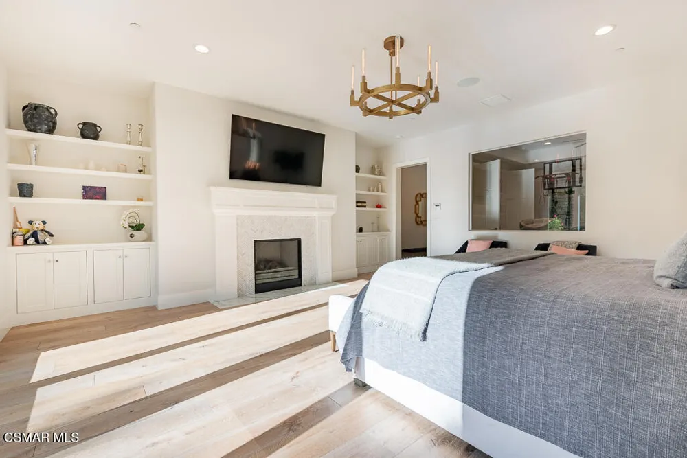 224 Lake Sherwood Drive Lake Sherwood, CA 91361