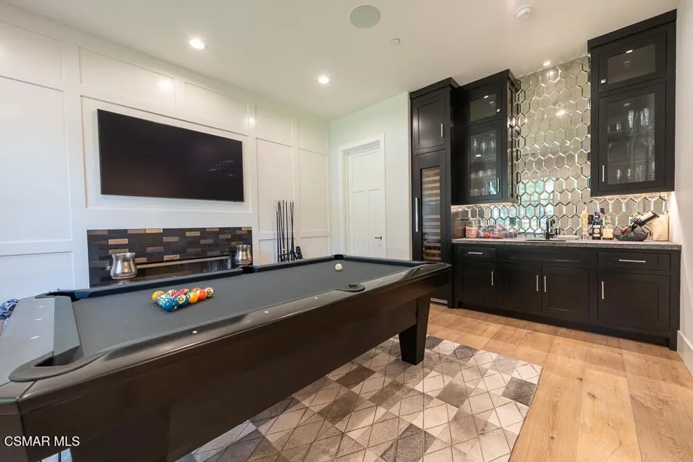 224 Lake Sherwood Drive Lake Sherwood, CA 91361