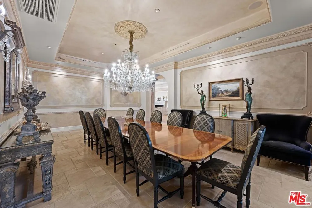 1575 Alexis Place Beverly Hills, CA 90210