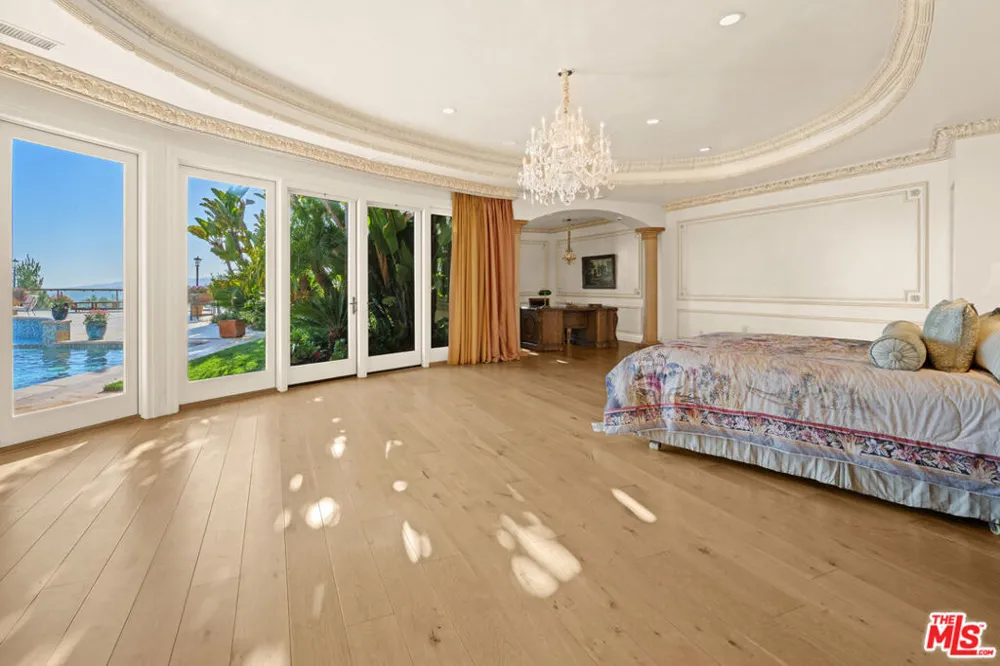 1575 Alexis Place Beverly Hills, CA 90210