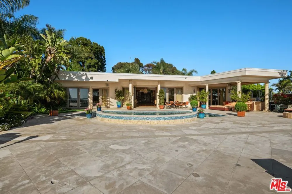 1575 Alexis Place Beverly Hills, CA 90210