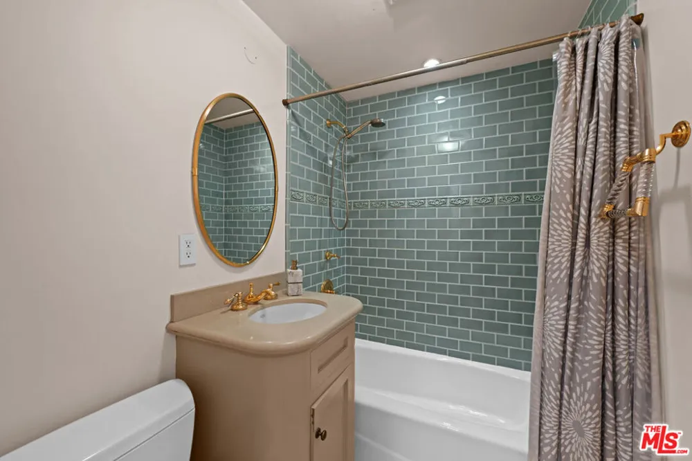 1575 Alexis Place Beverly Hills, CA 90210