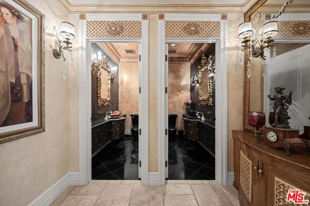 1575 Alexis Place Beverly Hills, CA 90210