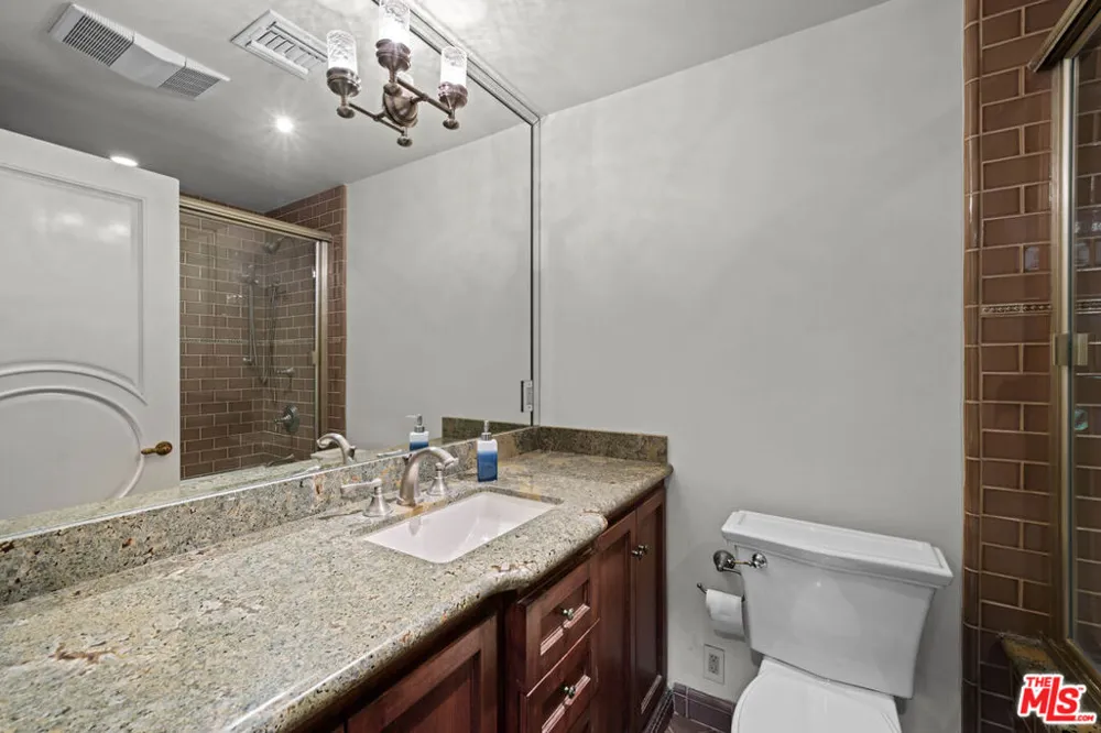 1575 Alexis Place Beverly Hills, CA 90210