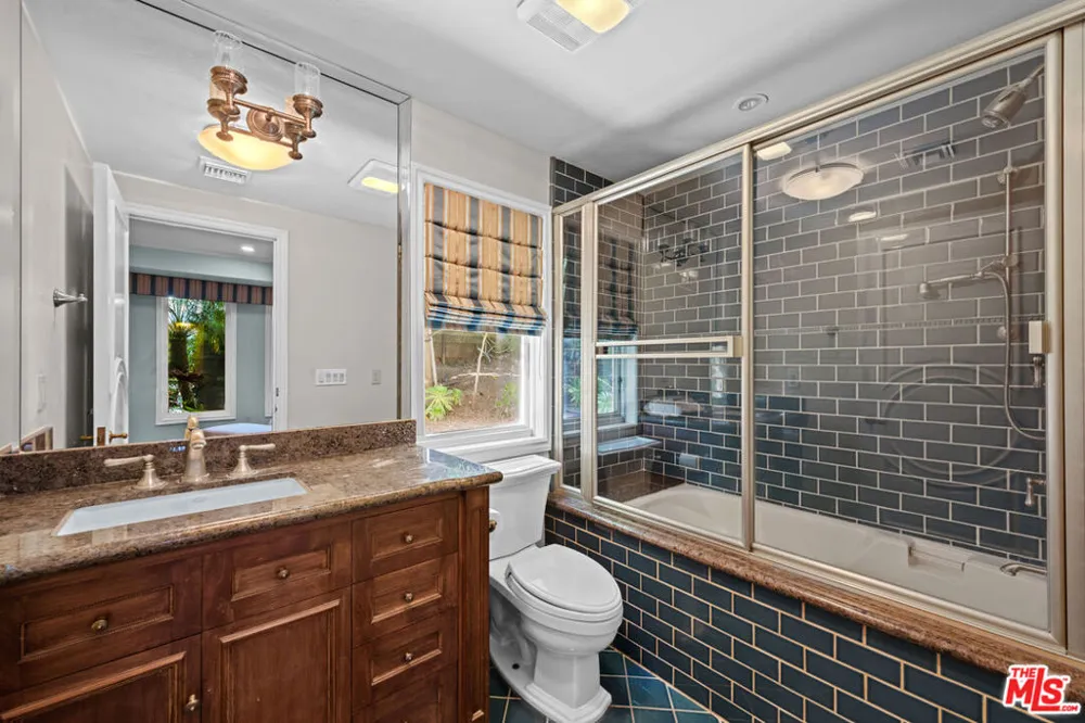 1575 Alexis Place Beverly Hills, CA 90210